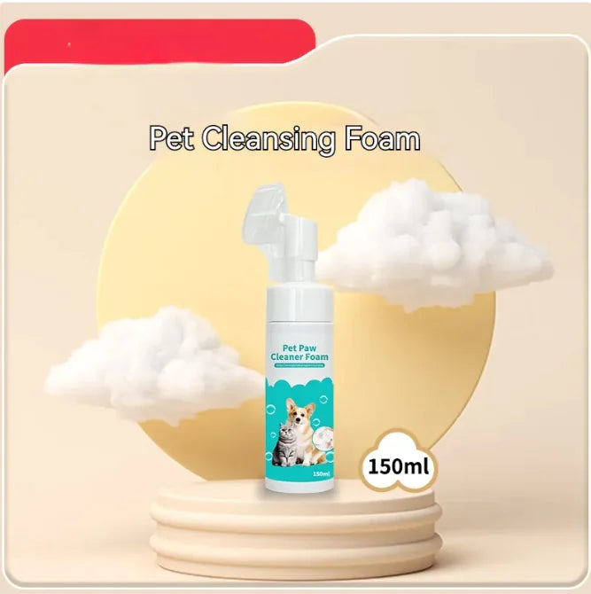 “Pet cleaning glove wipes for dogs and cats, hypoallergenic and rinse‑free, designed for gentle grooming and daily hygiene.”