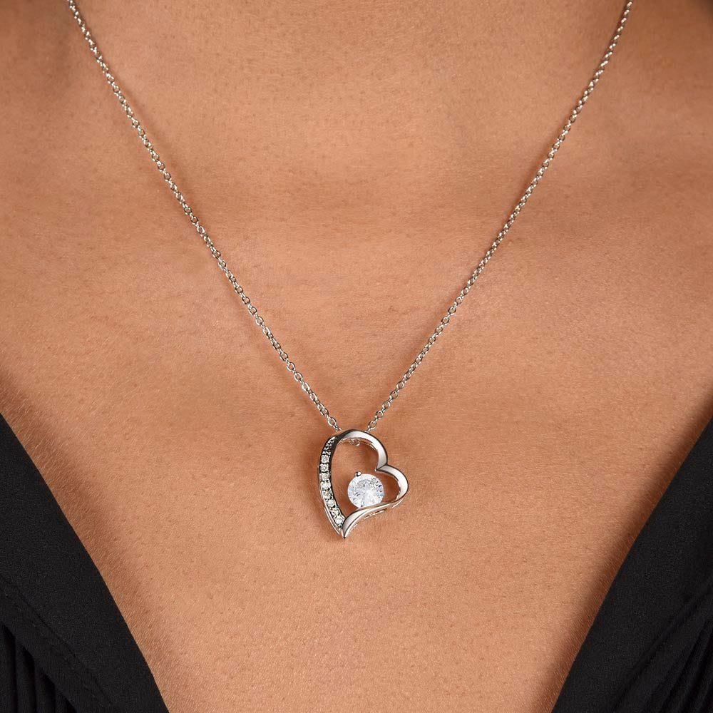 “Forever Love Necklace with heart‑shaped pendant and center stone displayed in gift box with ‘To My Daughter’ message card from Dad.”